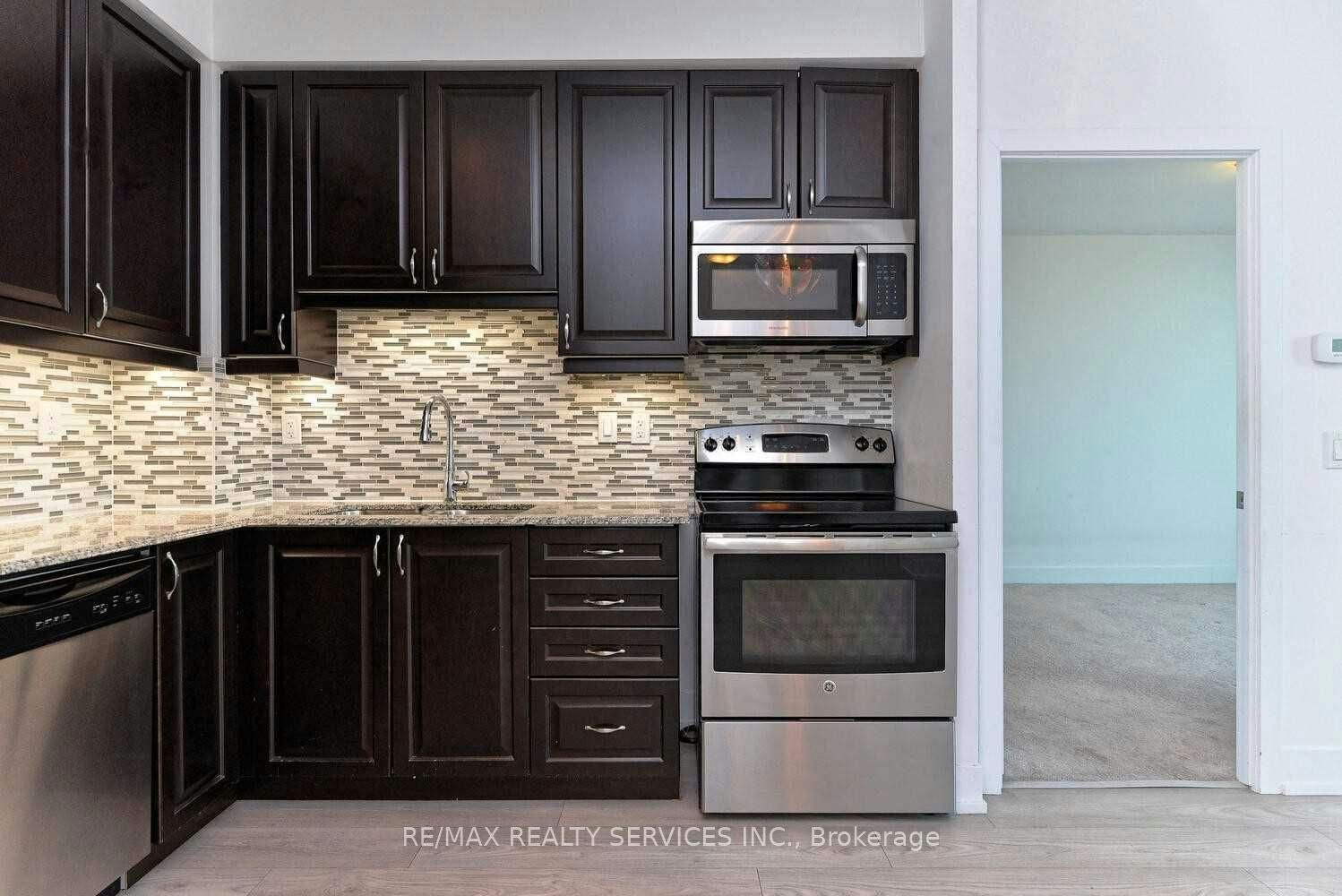 GPH03-1215 Bayly Street, Pickering, ON, L1W 1L7 - 14