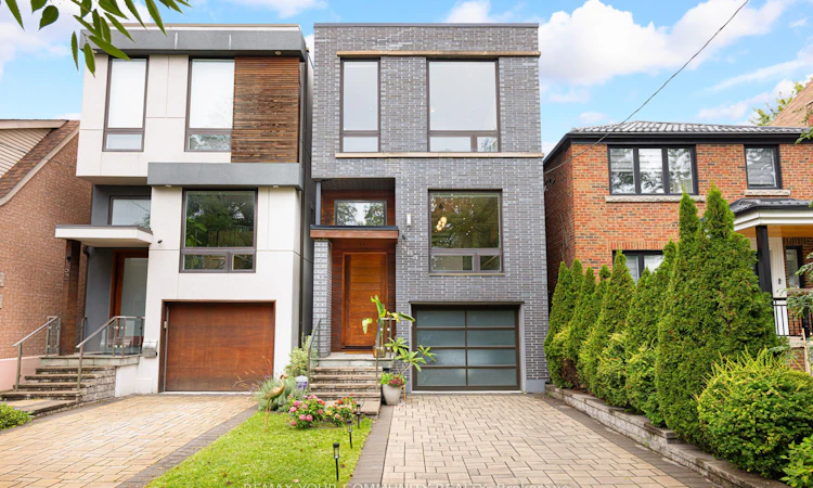 164 Aldwych Avenue