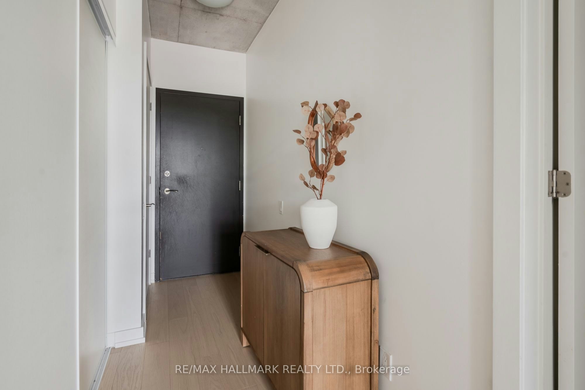 404-60 Haslett Avenue, Toronto, ON, M4L 0A9 - 7