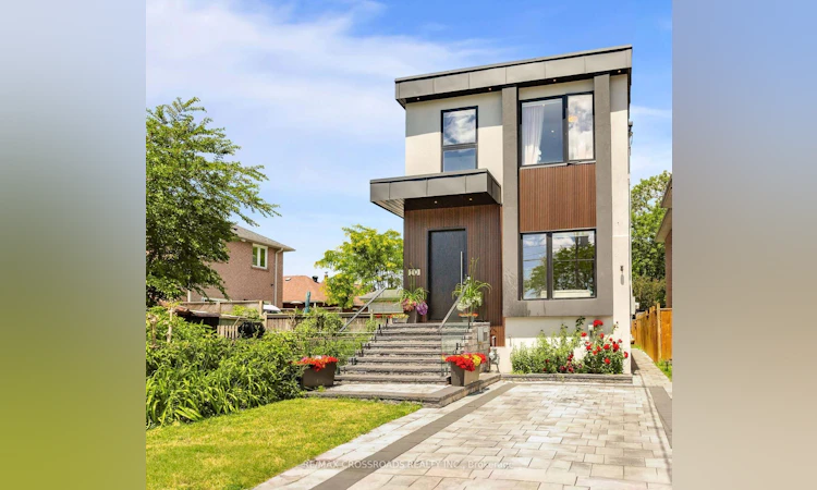 10 Hamstead Avenue