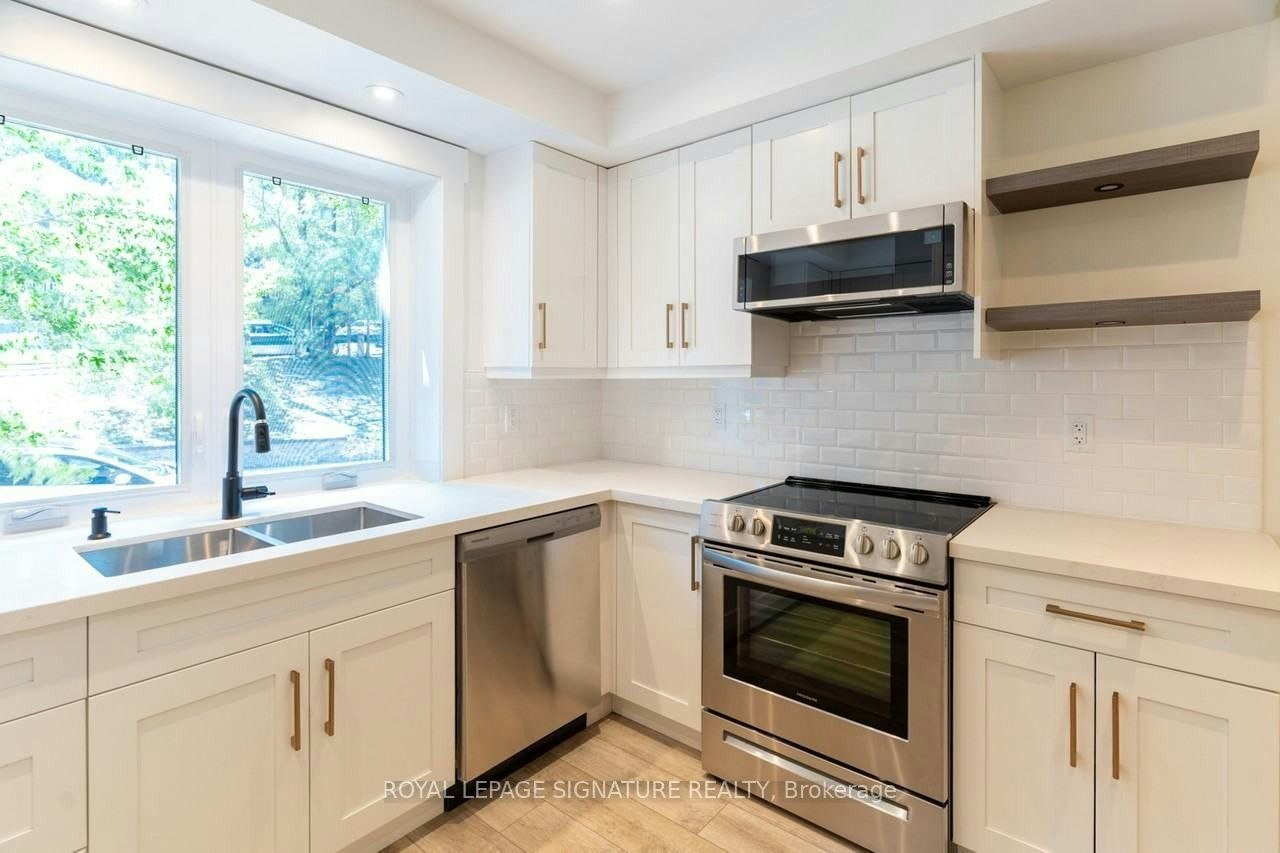 Main-129 Kenilworth Avenue, Toronto, ON, M4L 3S7 - 4