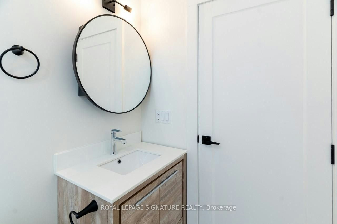 Main-129 Kenilworth Avenue, Toronto, ON, M4L 3S7 - 12