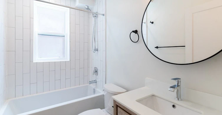 Main-129 Kenilworth Avenue, Toronto, ON, M4L 3S7 - 8