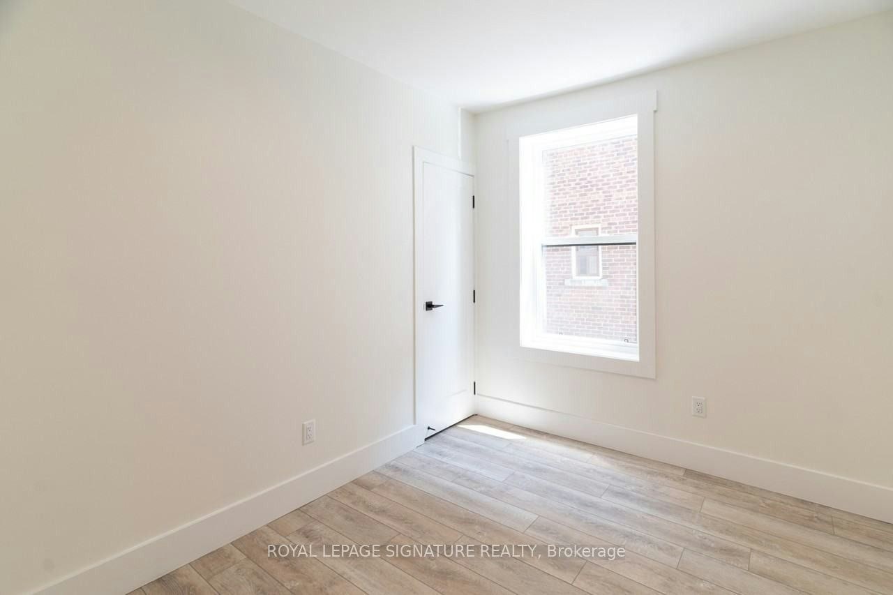 Main-129 Kenilworth Avenue, Toronto, ON, M4L 3S7 - 9