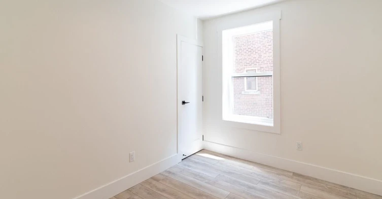 Main-129 Kenilworth Avenue, Toronto, ON, M4L 3S7 - 9