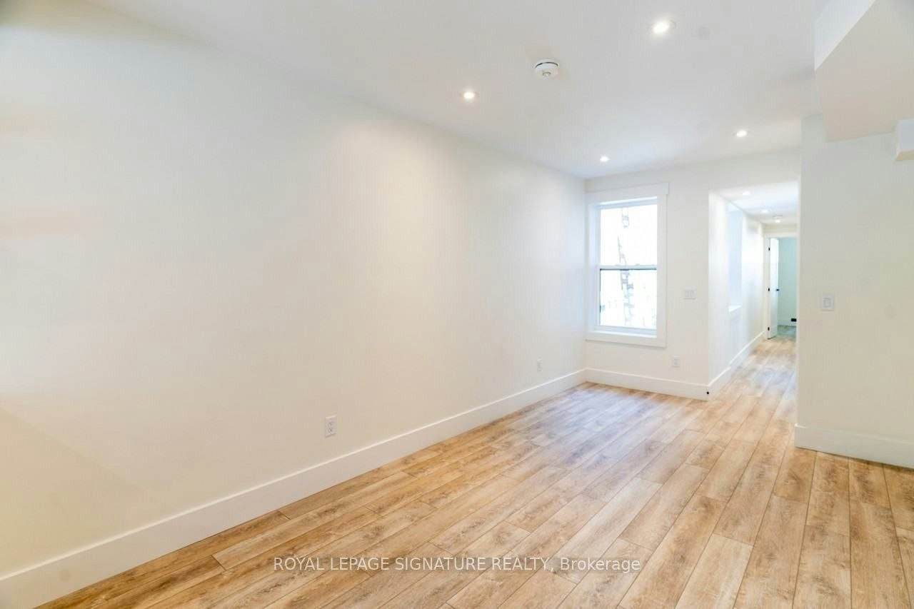 Main-129 Kenilworth Avenue, Toronto, ON, M4L 3S7 - 6