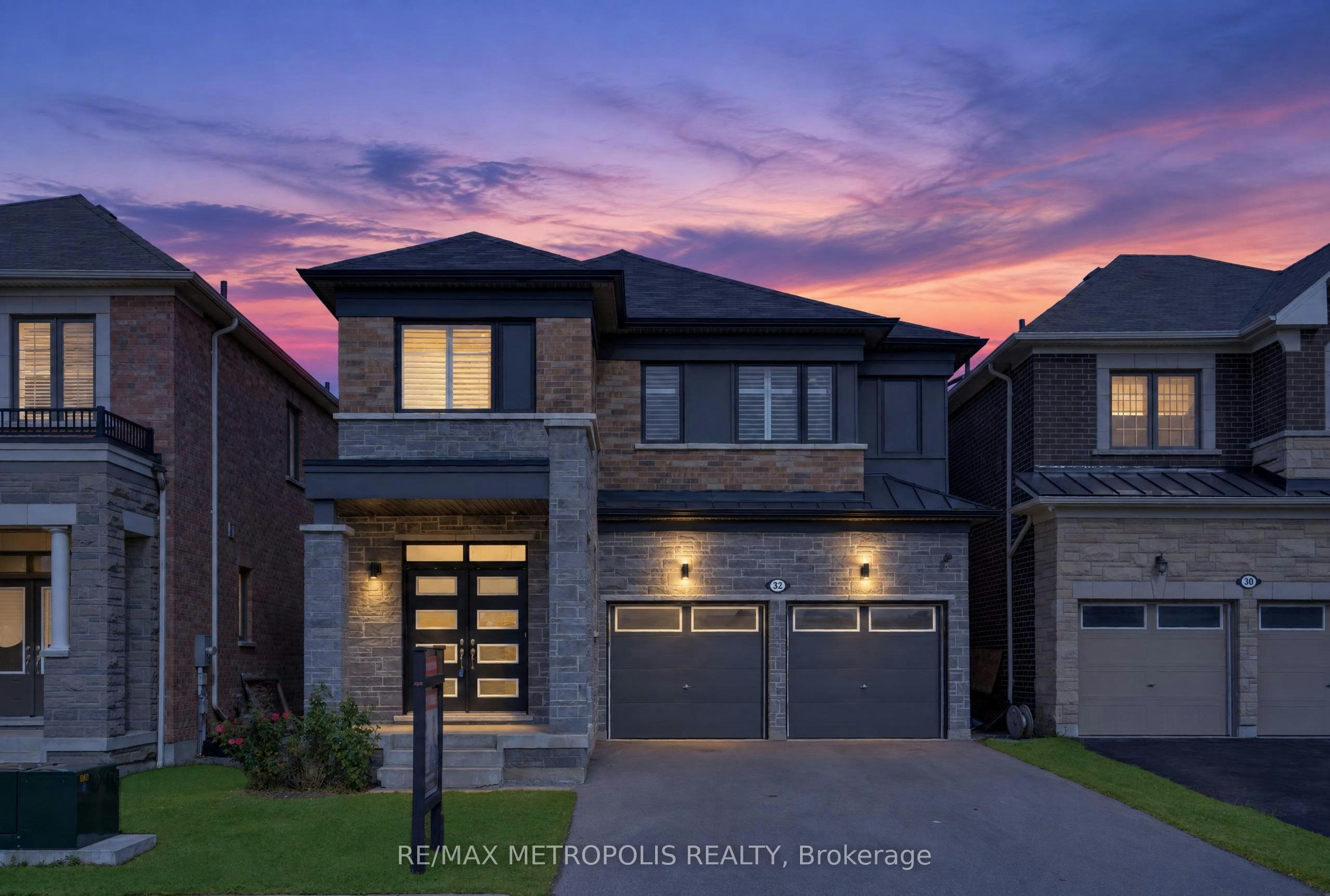 32 Lockyer Drive, Whitby, ON, L1P 0M2