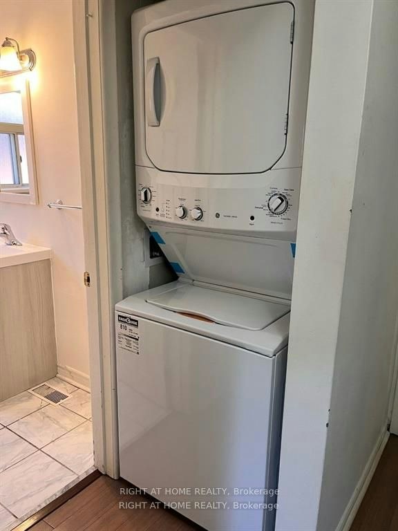 Main-10 Shenley Road, Toronto, ON, M1K 3V6 - 5