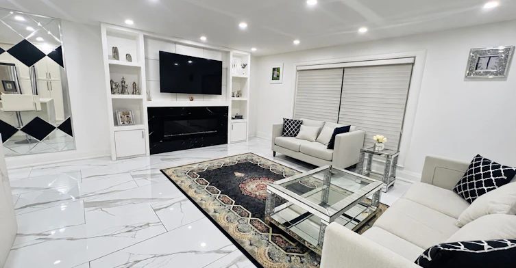 300 Tipperary Street, Oshawa, ON, L1J 6Y1