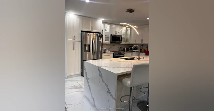 300 Tipperary Street, Oshawa, ON, L1J 6Y1 - 8