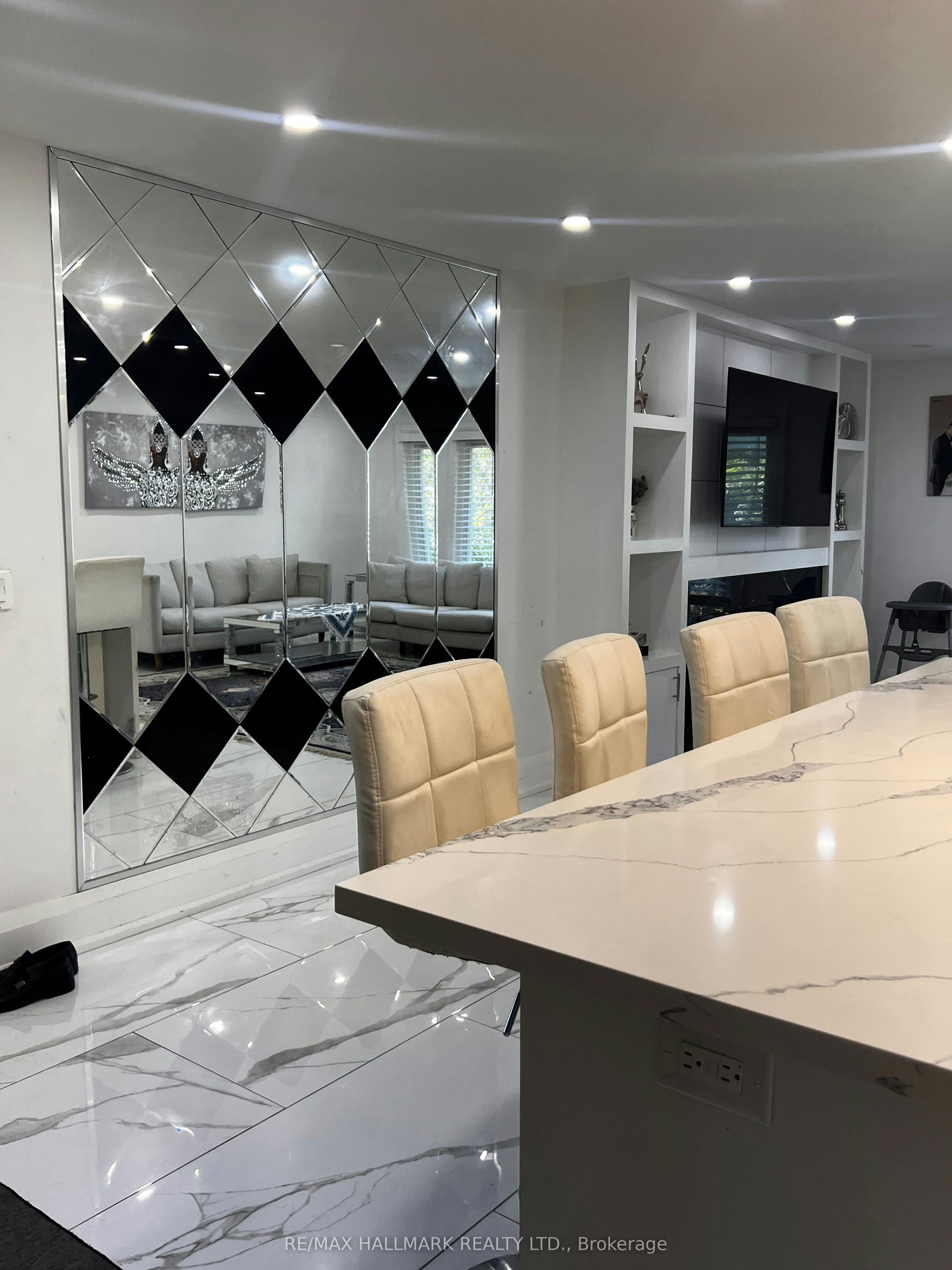 300 Tipperary Street, Oshawa, ON, L1J 6Y1 - 7