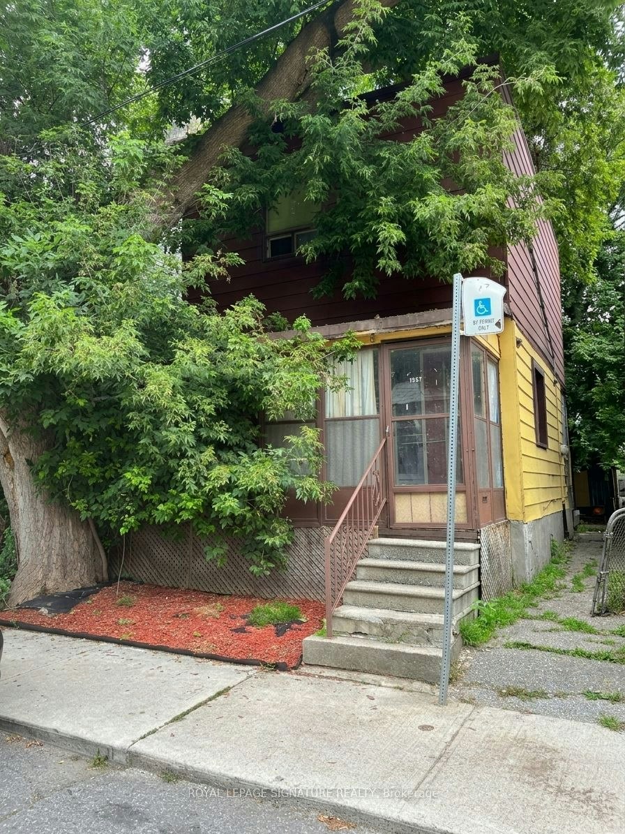 167 Craven Road, Toronto, ON, M4L 2Z5