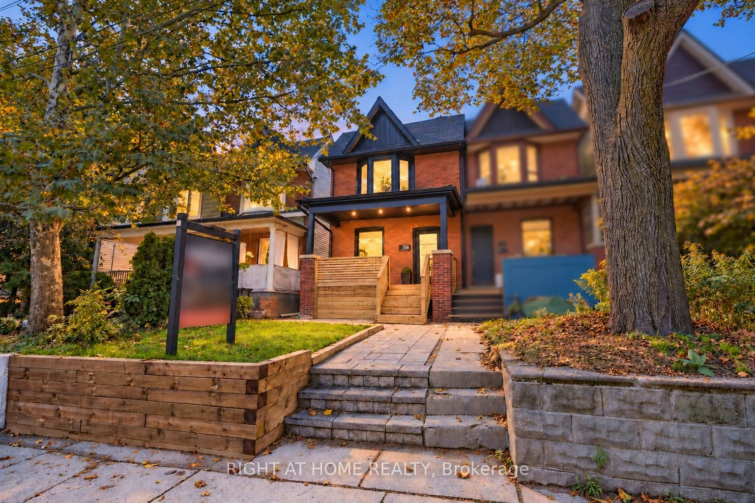 356 Woodfield Road, Toronto, ON, M4L 2X1