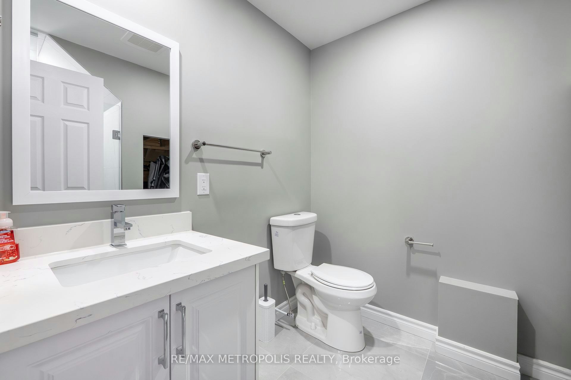 127 Mcphail Main & 2nd Avenue, Clarington, ON, L1C 7H2 - 40