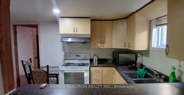112 Petworth Crescent, Toronto, ON, M1S 3M5 - 3