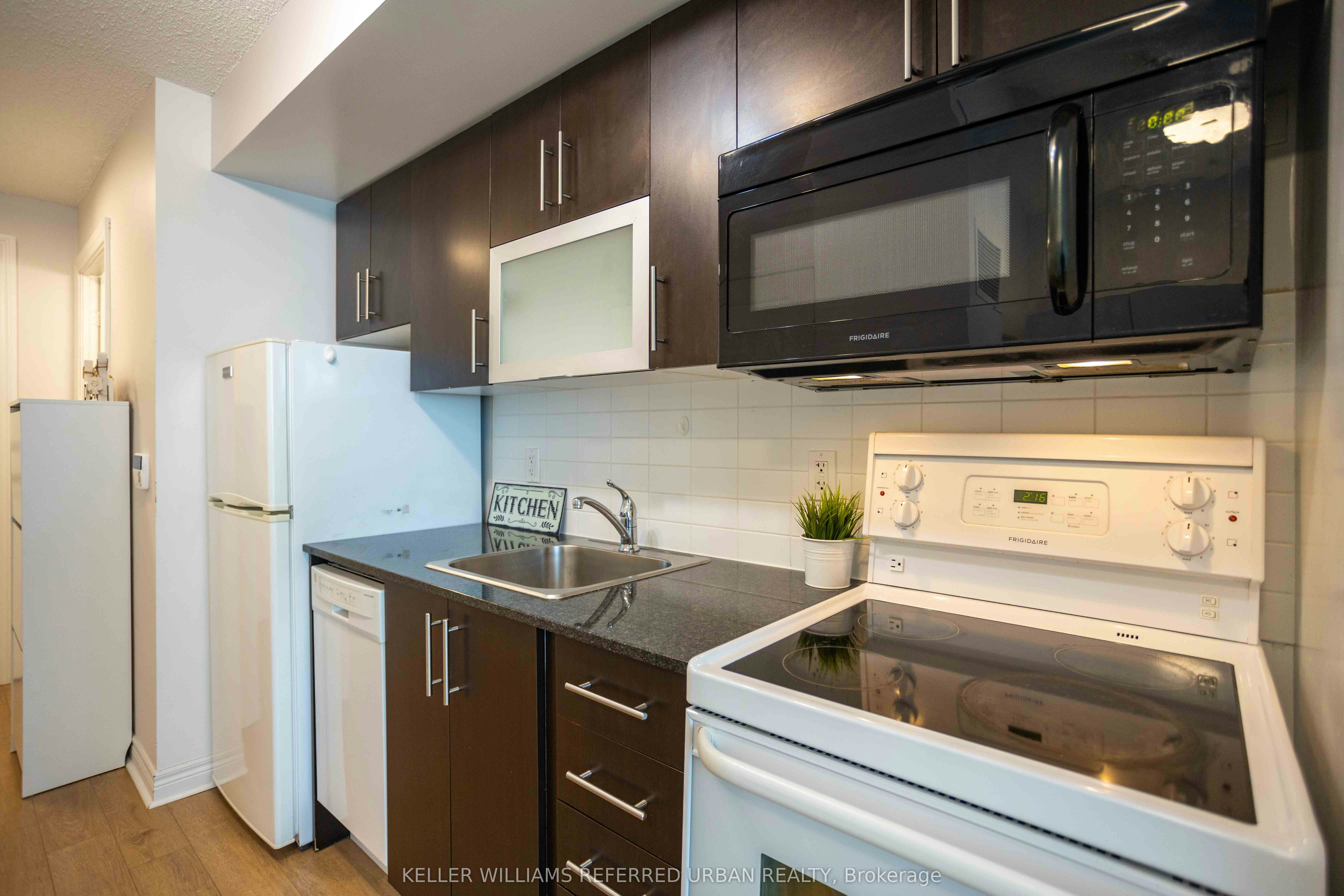 1107-50 Town Centre Court, Toronto, ON, M1P 4Y7 - 3