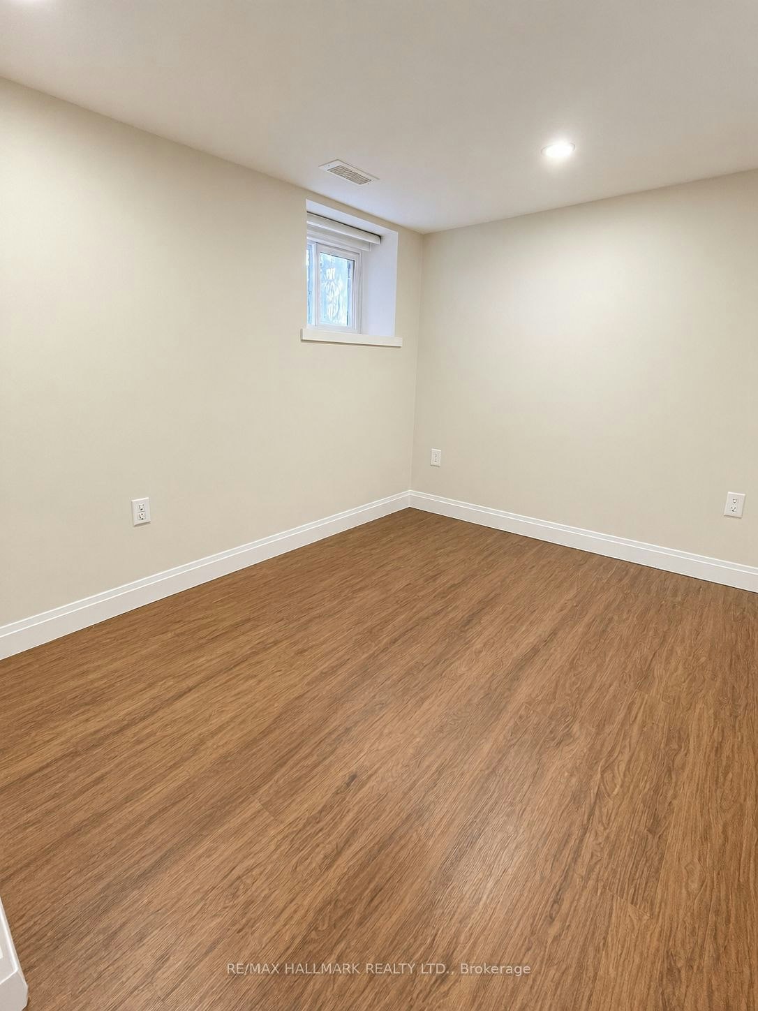 Basement-88 Lamb Avenue, Toronto, ON, M4J 4M3 - 6