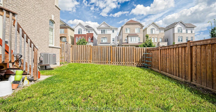 25 Camilleri Road, Ajax, ON, L1Z 0T2 - 35
