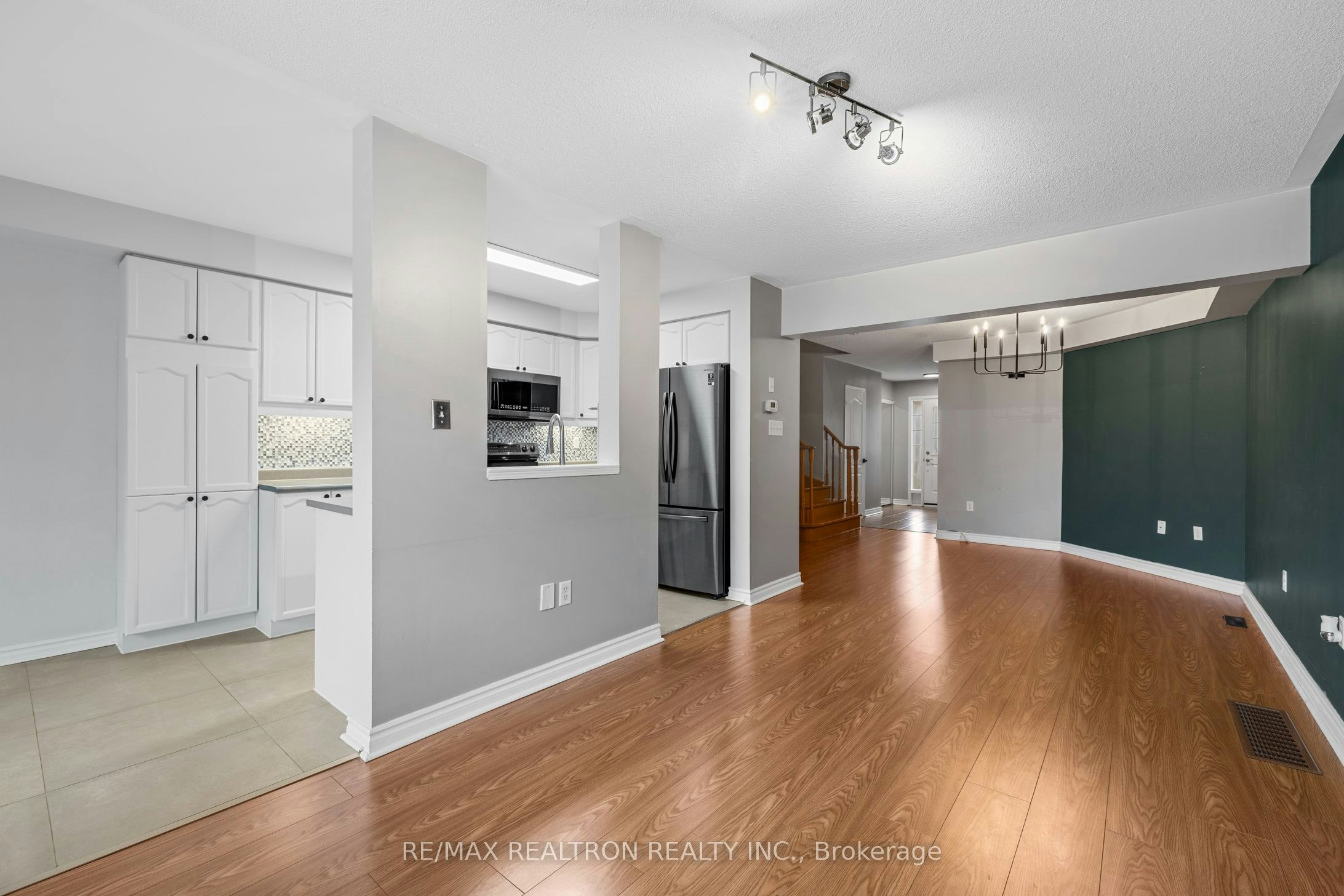 55 Atlantis Drive, Whitby, ON, L1N 0E3 - 4