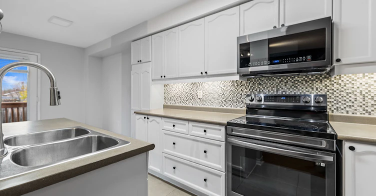 55 Atlantis Drive, Whitby, ON, L1N 0E3 - 9