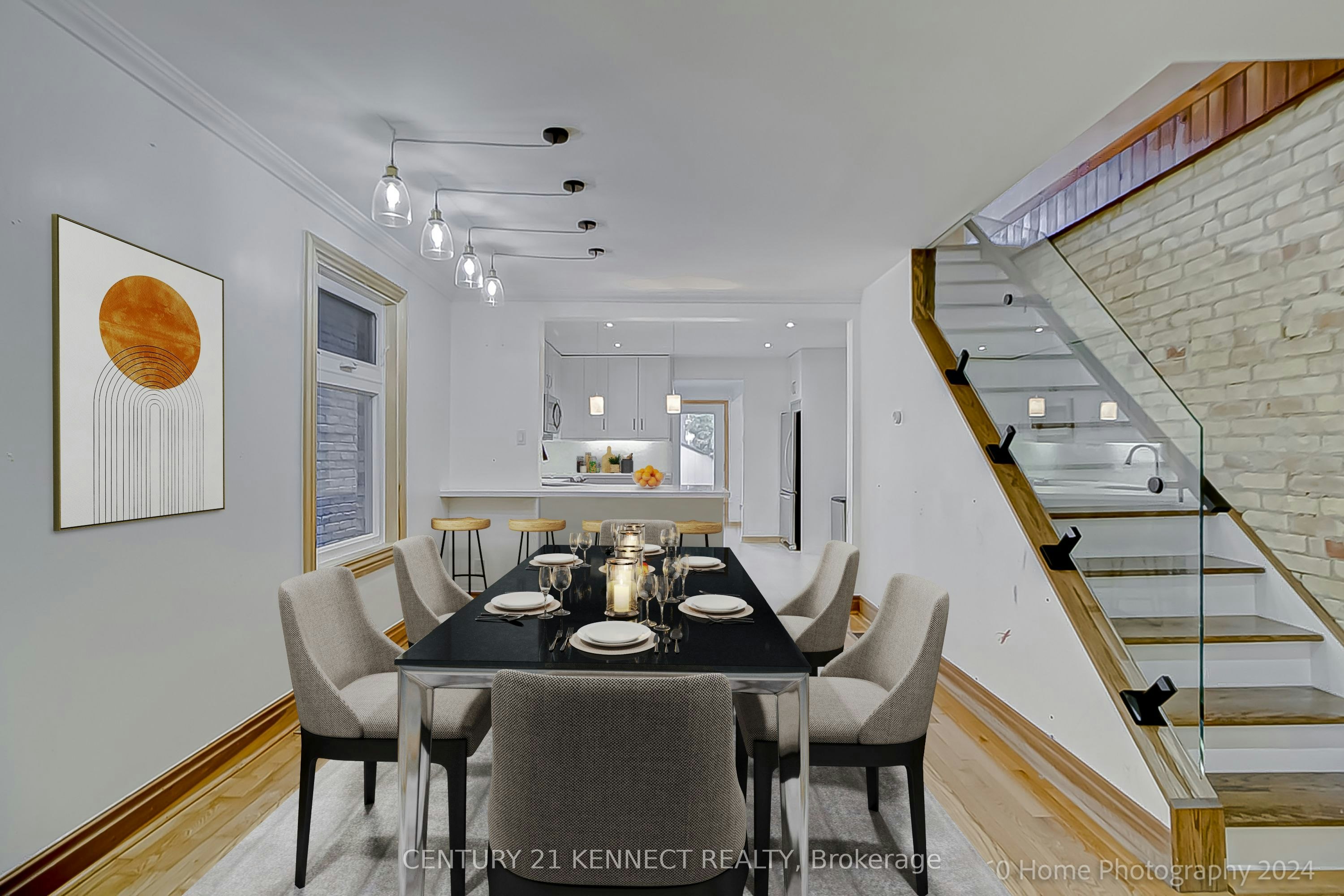 48 Stephenson Avenue, Toronto, ON, M4C 1G1 - 2