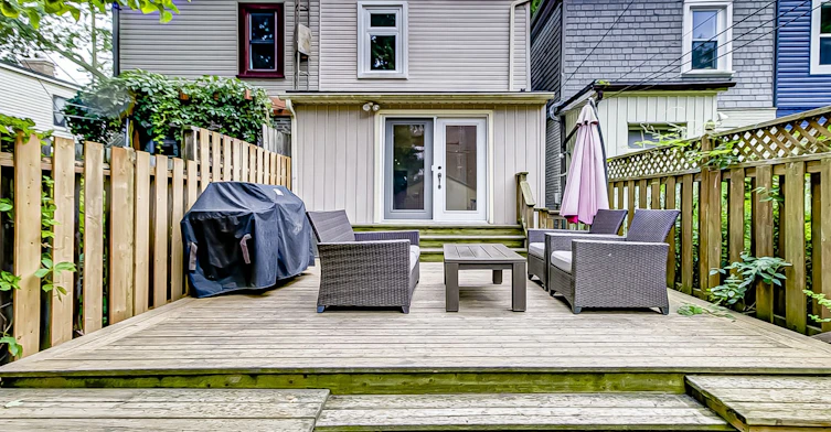 48 Stephenson Avenue, Toronto, ON, M4C 1G1 - 18