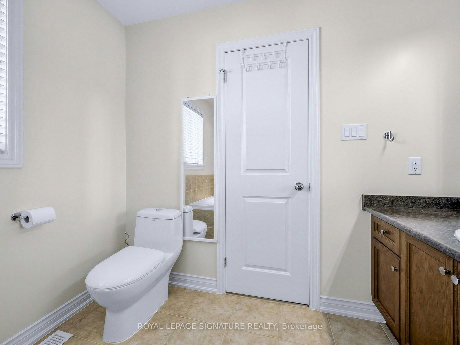 27 Shapland Crescent, Ajax, ON, L1Z 0K2 - 14