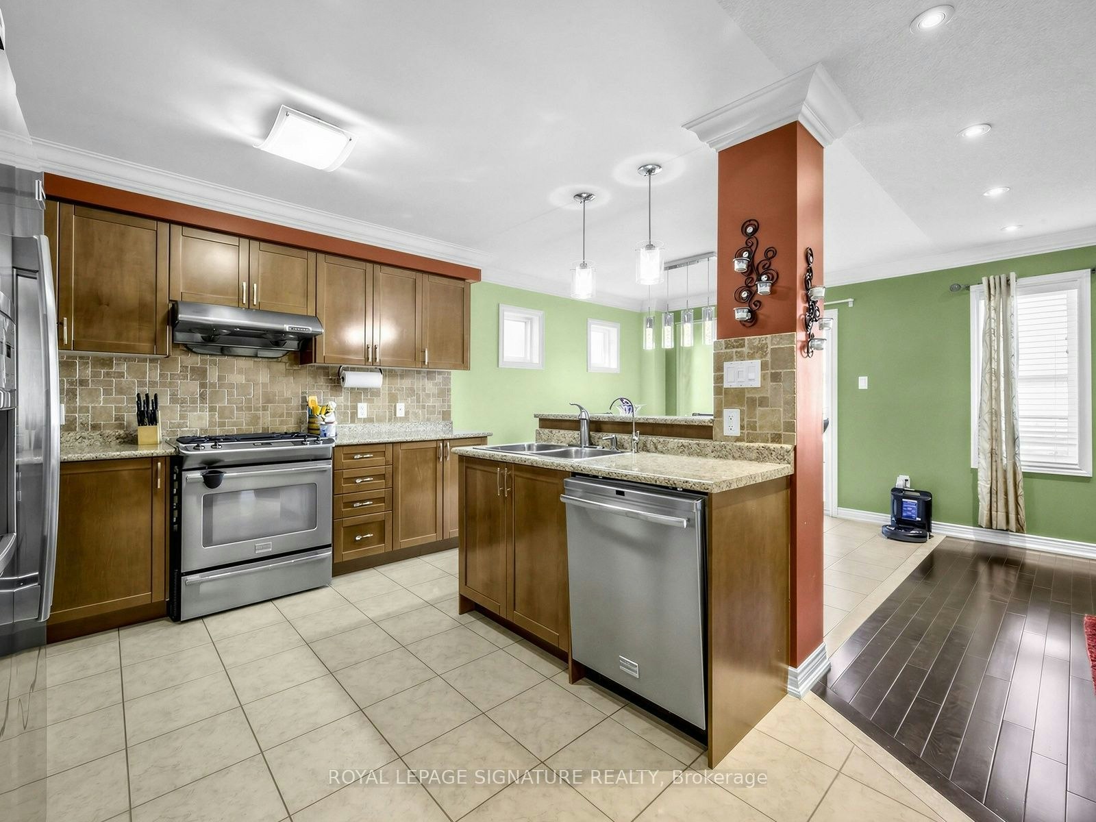 27 Shapland Crescent, Ajax, ON, L1Z 0K2 - 8