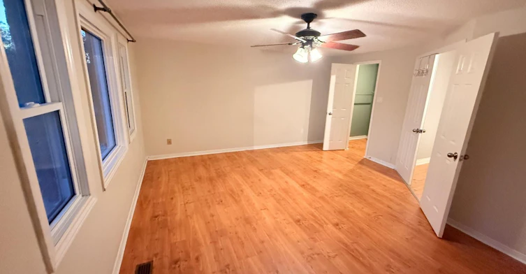 21 Fernbank Place, Whitby, ON, L1R 1S9 - 23