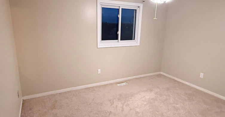 21 Fernbank Place, Whitby, ON, L1R 1S9 - 26