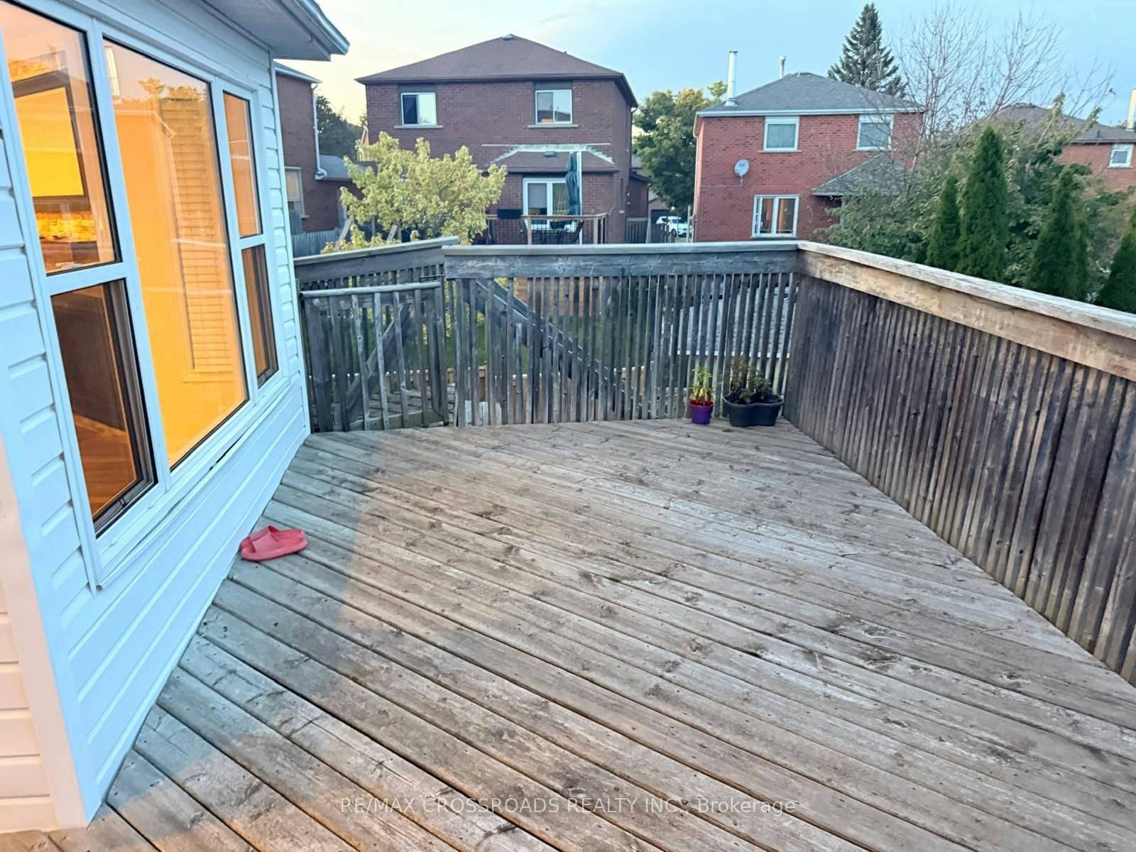 21 Fernbank Place, Whitby, ON, L1R 1S9 - 20