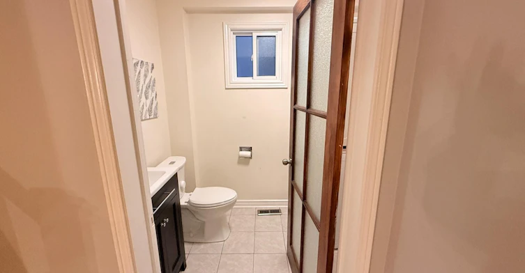 21 Fernbank Place, Whitby, ON, L1R 1S9 - 11
