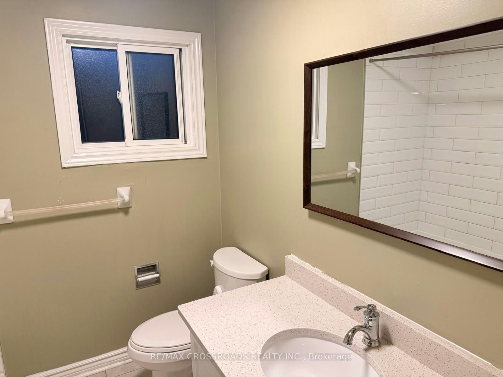 21 Fernbank Place, Whitby, ON, L1R 1S9 - 31