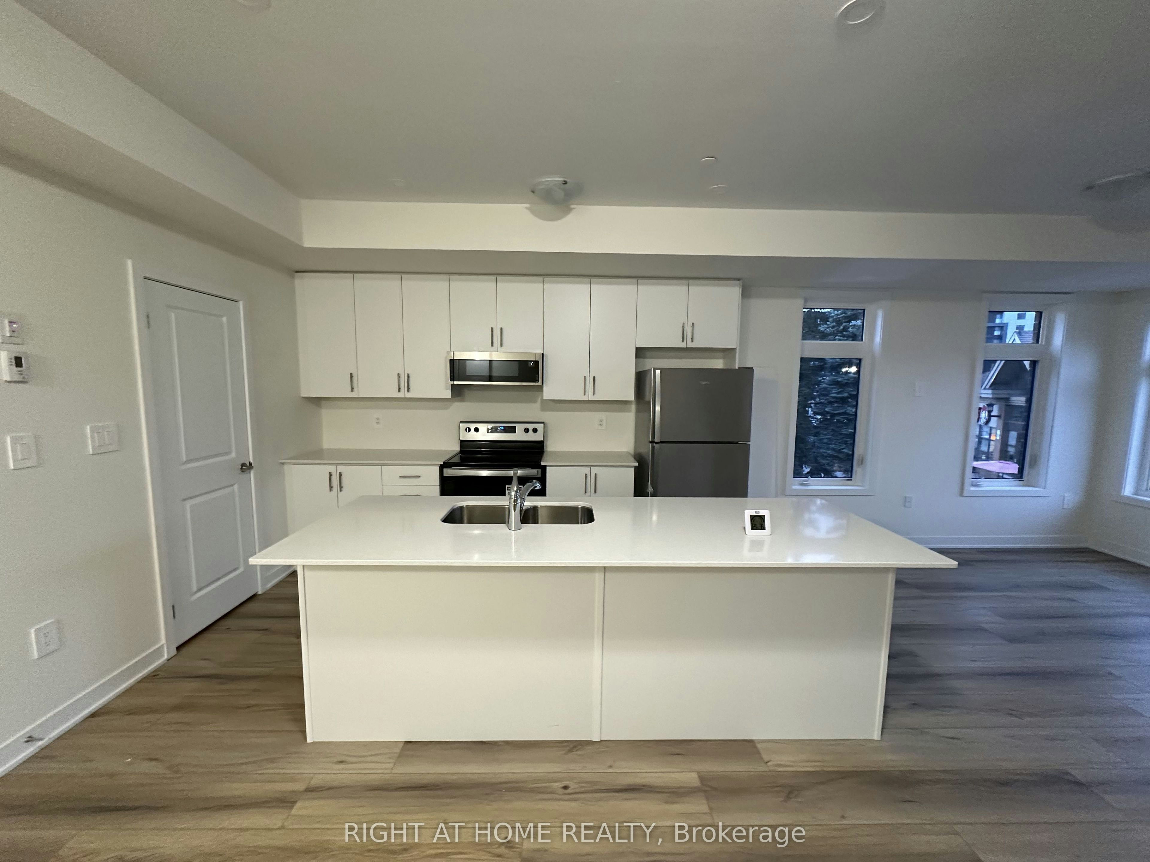 302-755 Omega Drive, Pickering, ON, L1V 0H1 - 11