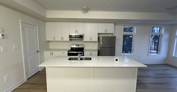 302-755 Omega Drive, Pickering, ON, L1V 0H1 - 11
