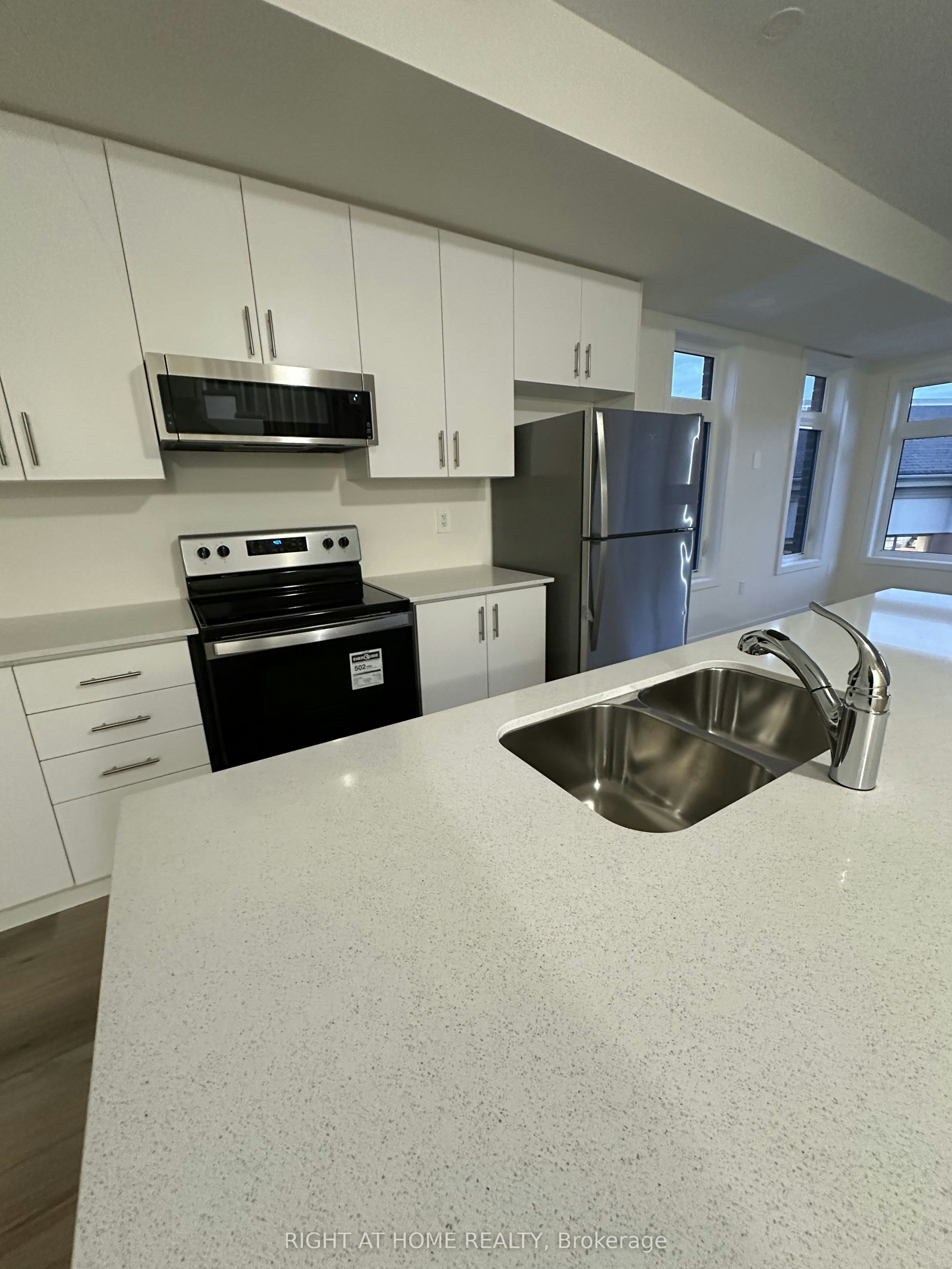 302-755 Omega Drive, Pickering, ON, L1V 0H1 - 18
