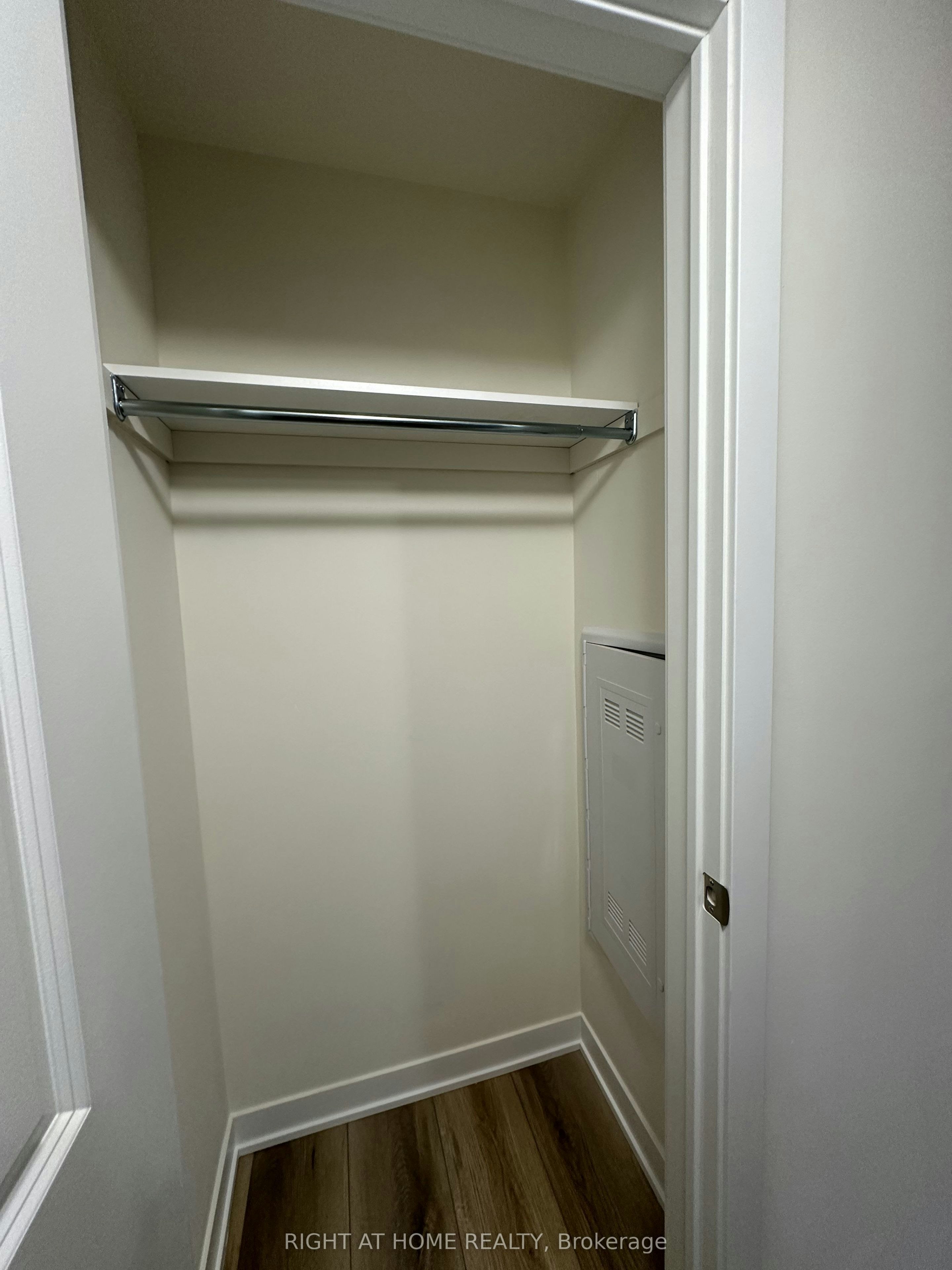 302-755 Omega Drive, Pickering, ON, L1V 0H1 - 5