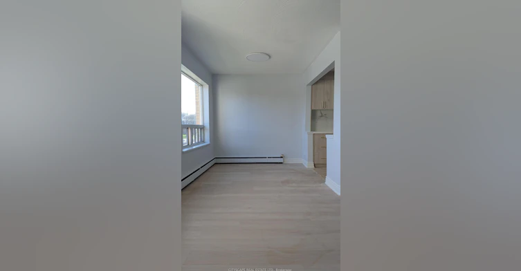 9-286 Saguenay Avenue, Oshawa, ON, L1J 2M8 - 9