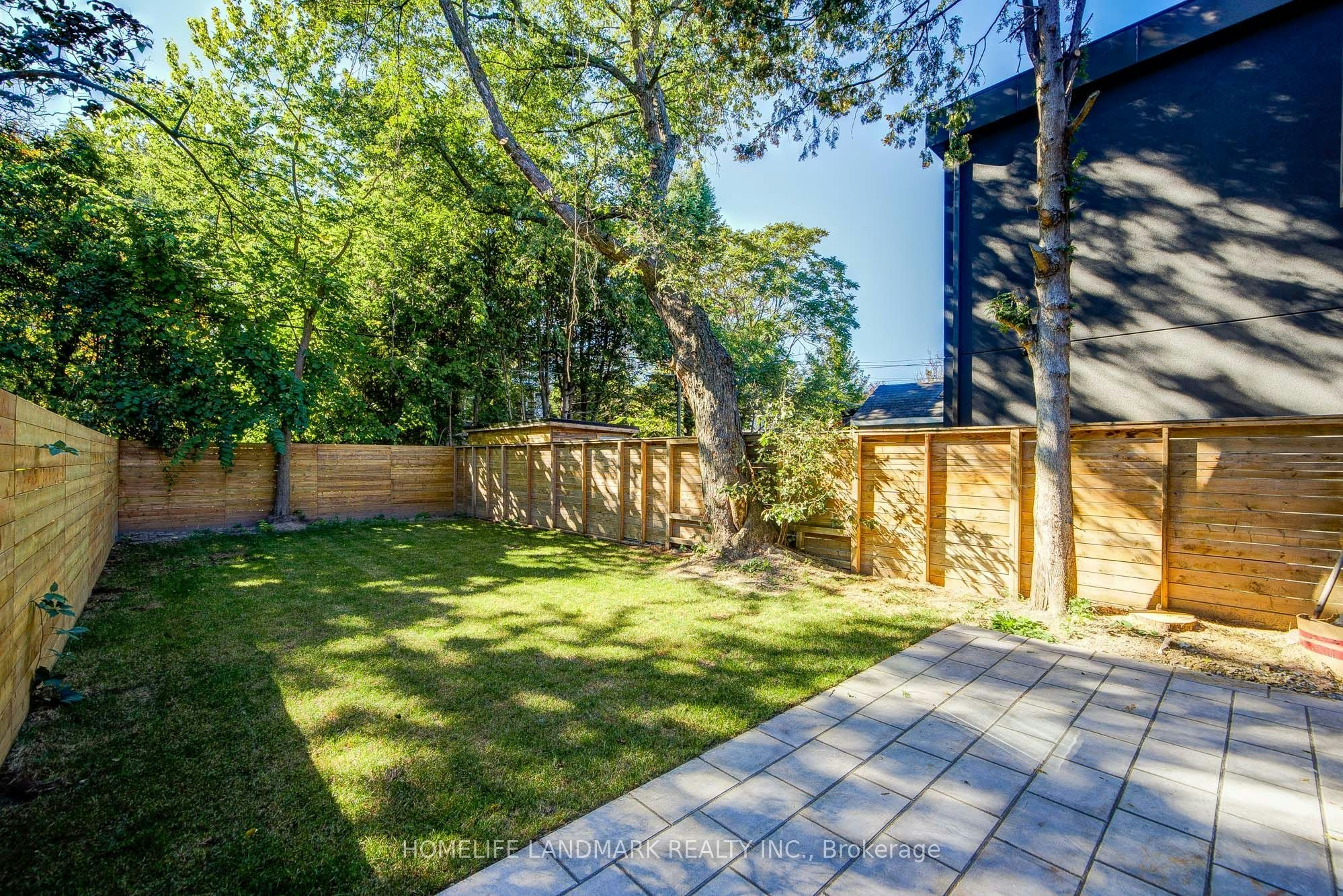 34 Hiawatha Road, Toronto, ON, M4L 2X8 - 21