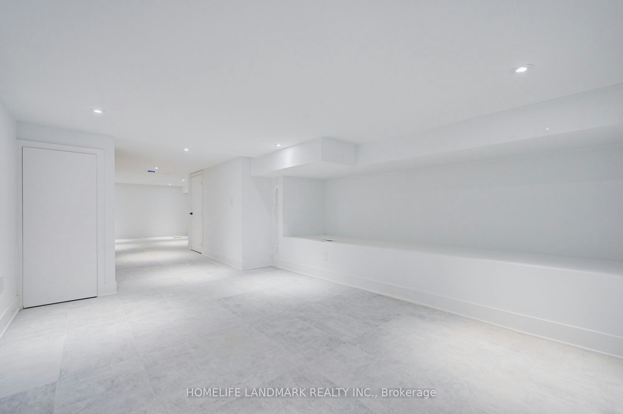 34 Hiawatha Road, Toronto, ON, M4L 2X8 - 19