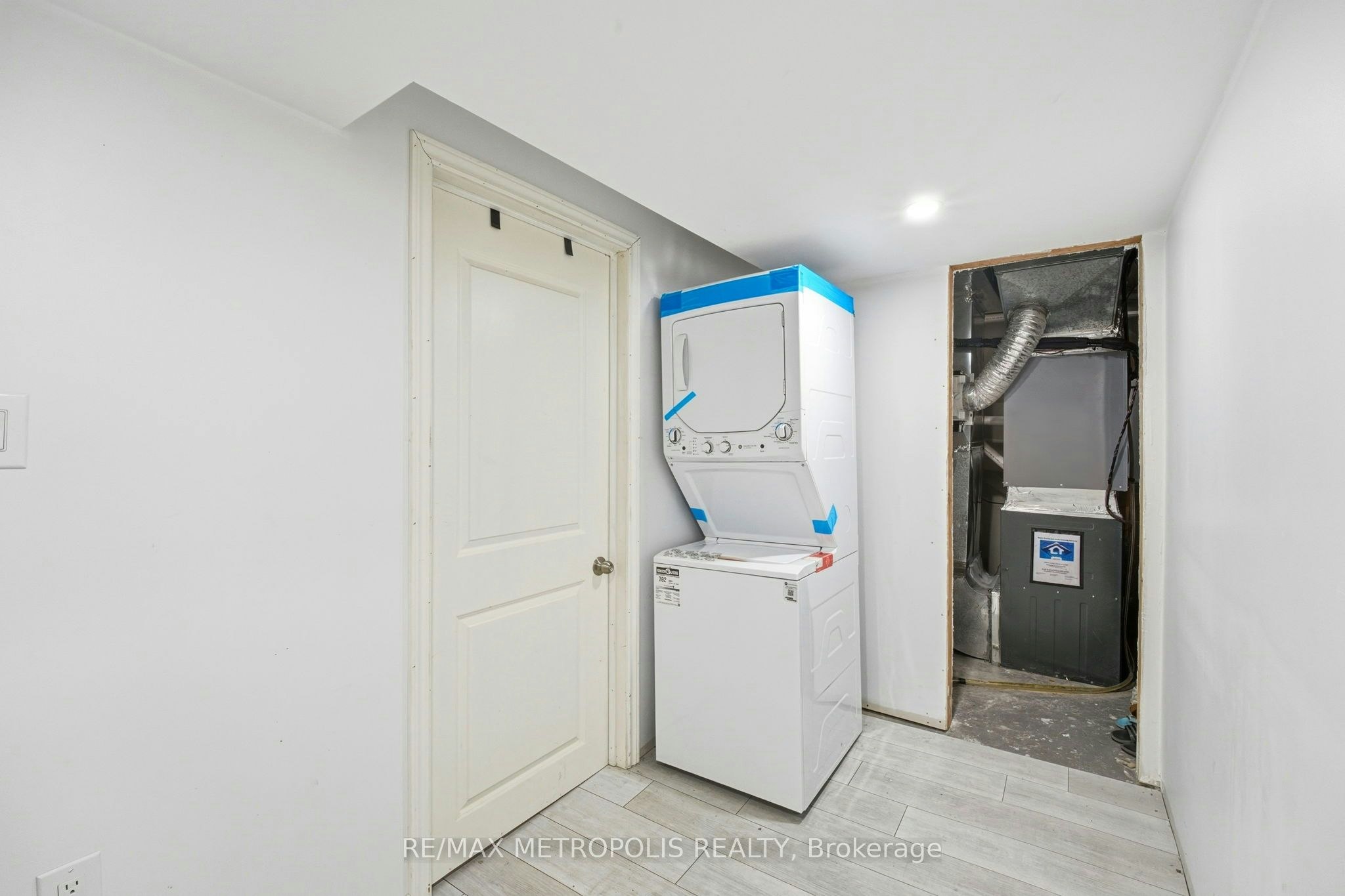 Bsmt-10 Sillett Drive, Ajax, ON, L1T 3J3 - 13