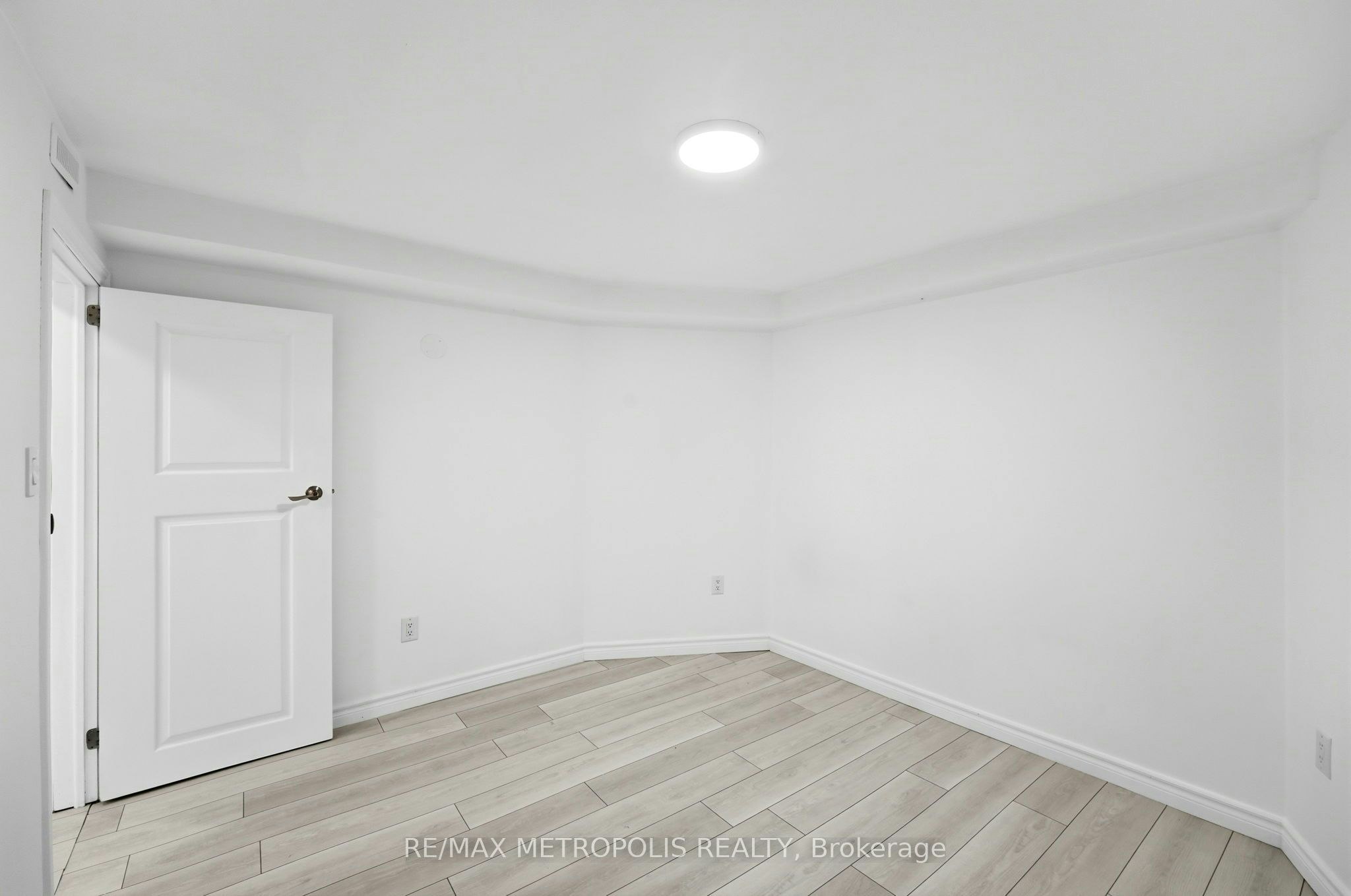 Bsmt-10 Sillett Drive, Ajax, ON, L1T 3J3 - 12