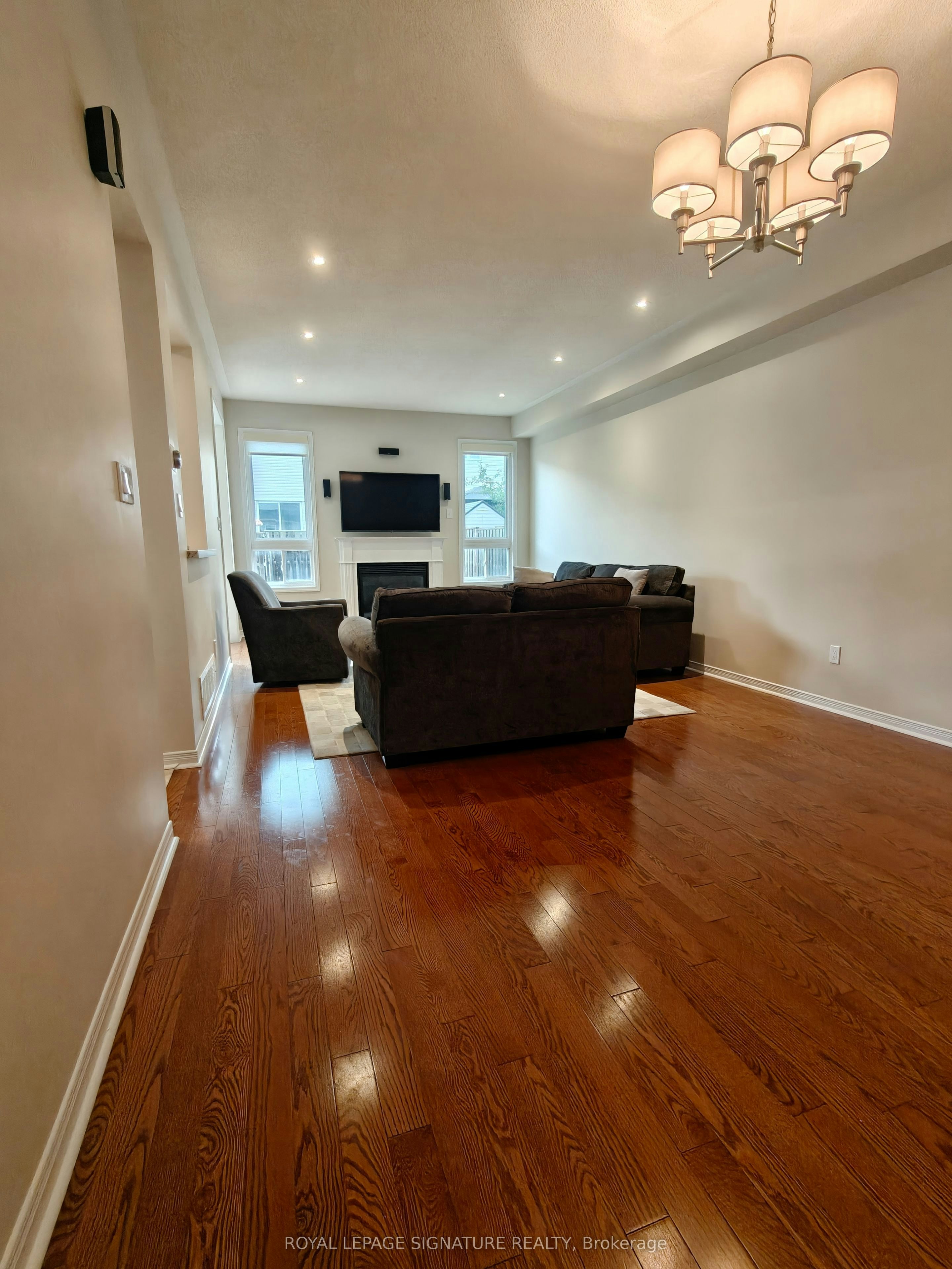 116 Silverwood Circle, Ajax, ON, L1Z 0A2 - 3
