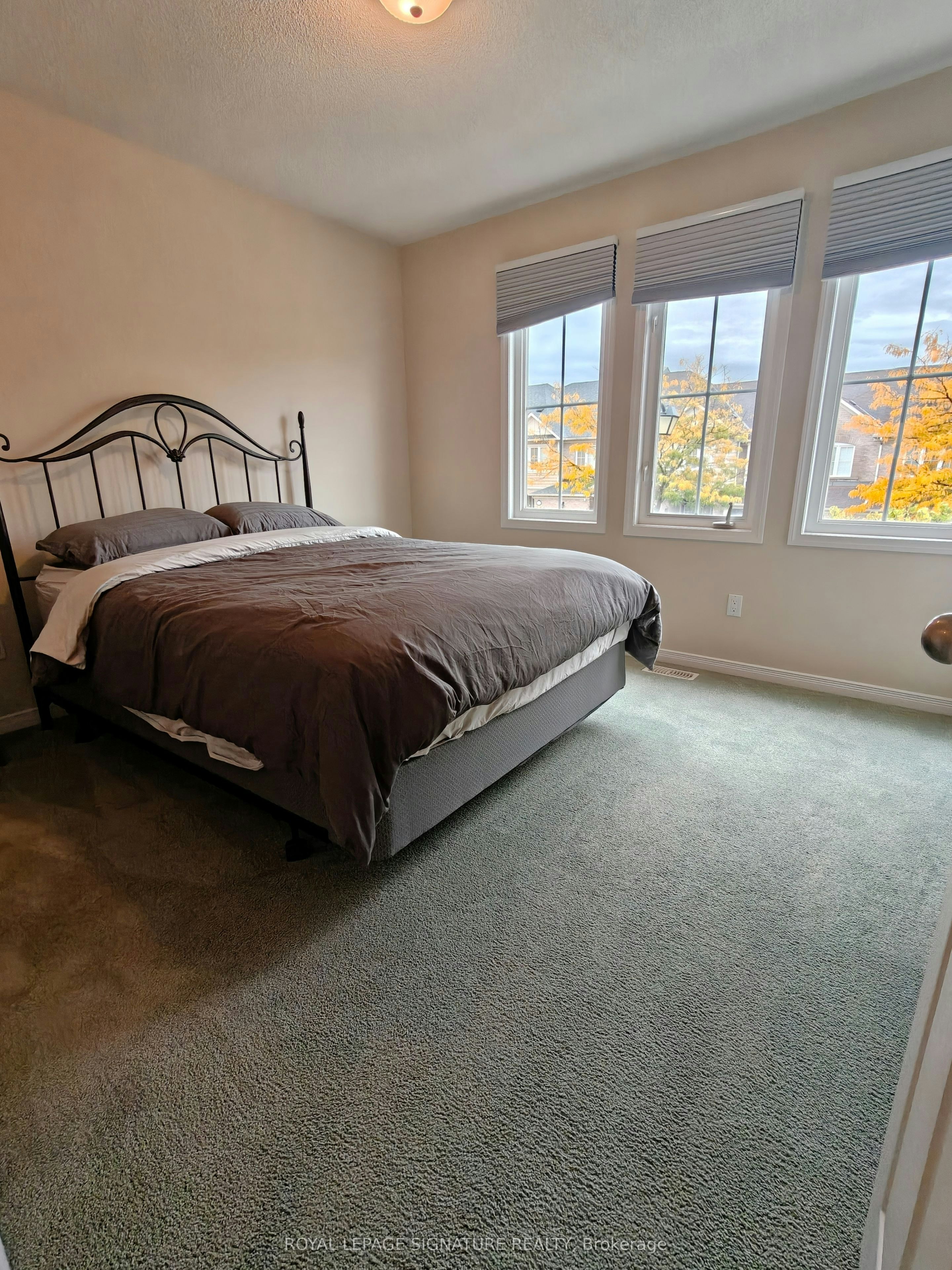 116 Silverwood Circle, Ajax, ON, L1Z 0A2 - 9