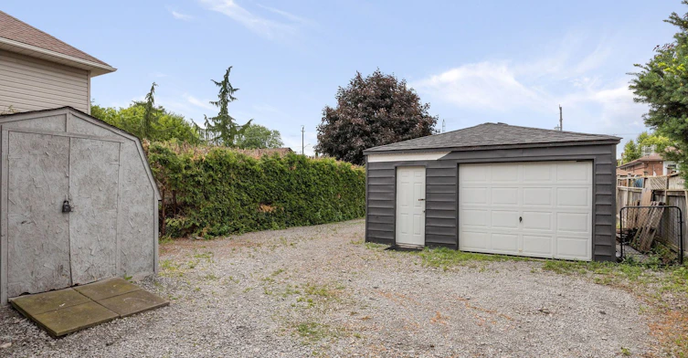 1-310 Muriel Avenue, Oshawa, ON, L1J 2W9 - 3