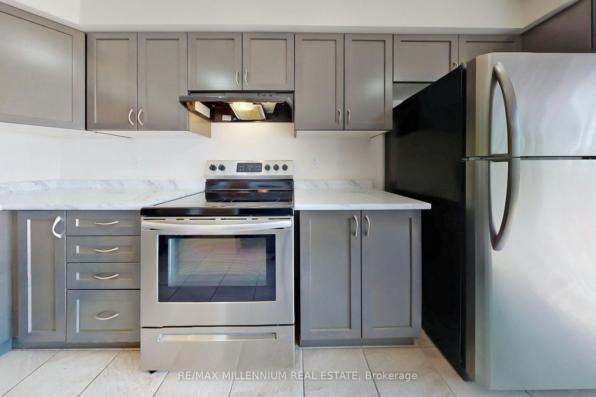 1017 Cameo Street, Pickering, ON, L1X 0G3 - 5