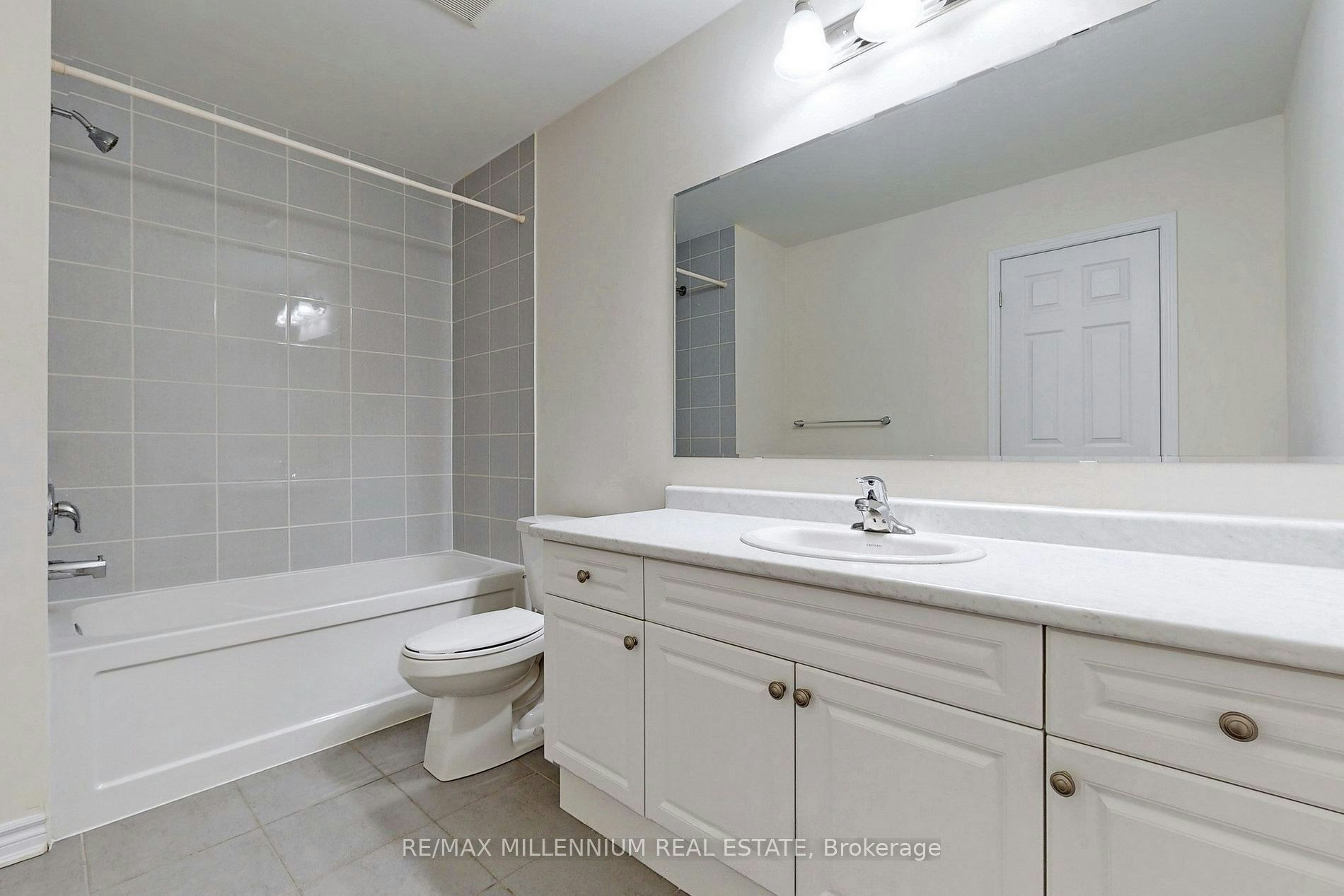 1017 Cameo Street, Pickering, ON, L1X 0G3 - 29