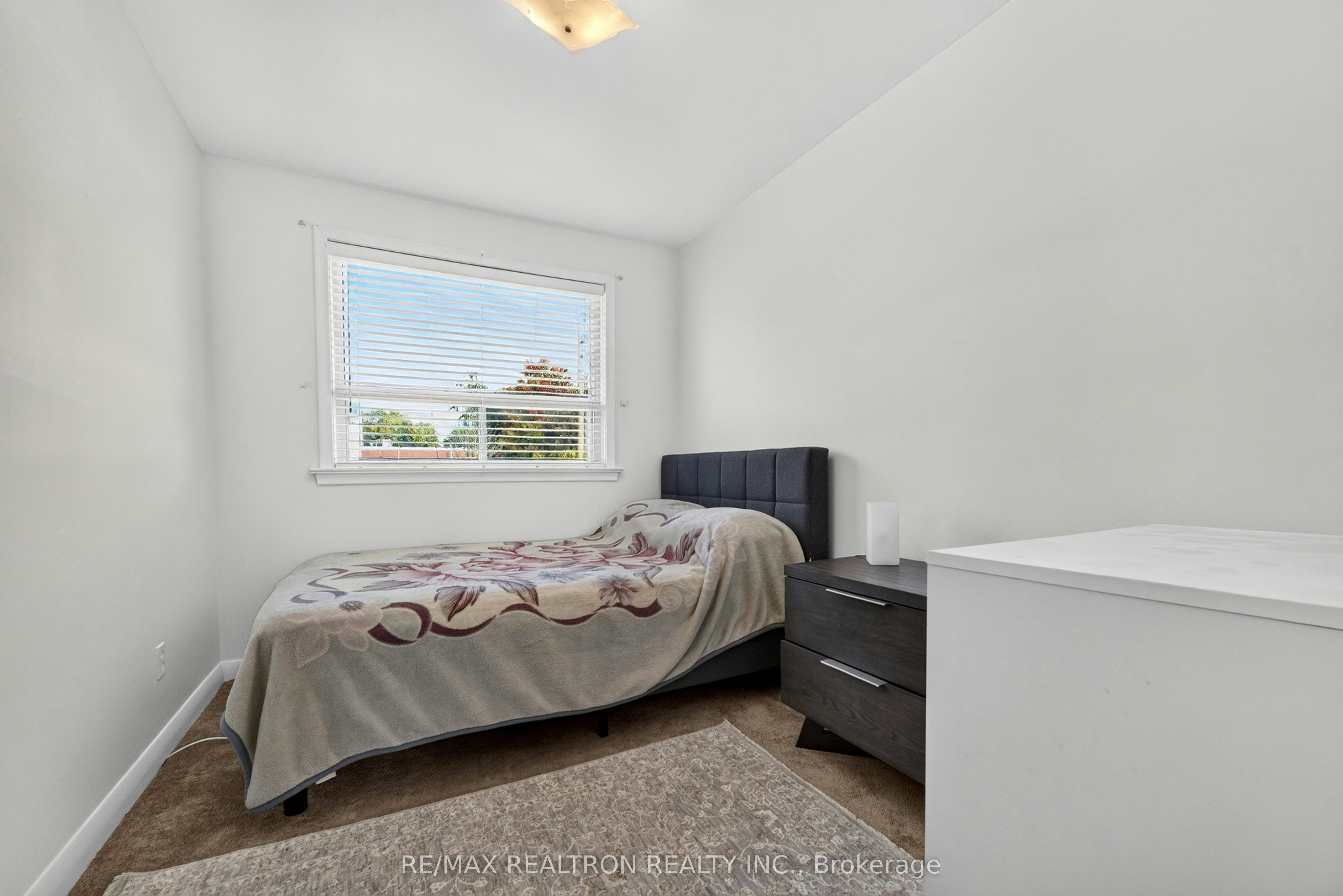 32 Linton Avenue, Ajax, ON, L1T 2X6 - 12