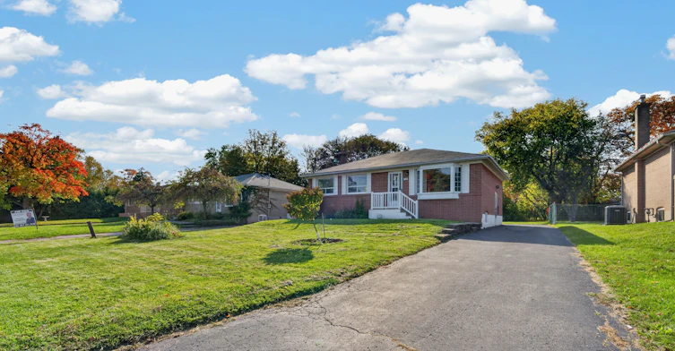 32 Linton Avenue, Ajax, ON, L1T 2X6 - 2
