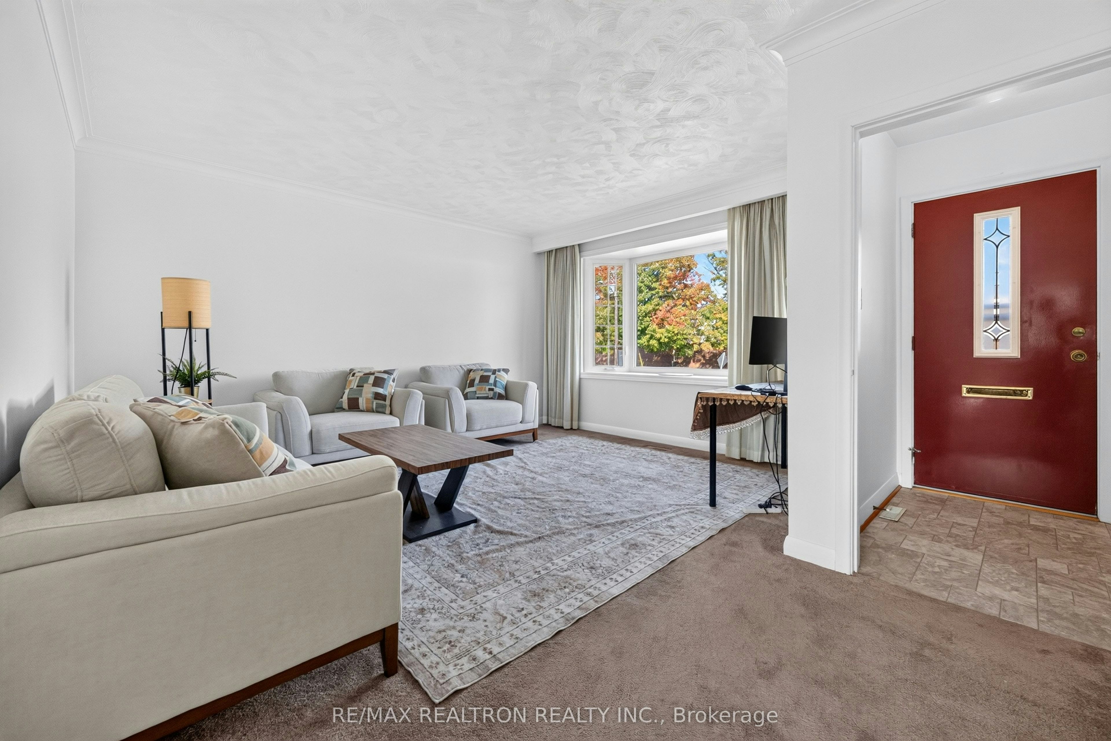 32 Linton Avenue, Ajax, ON, L1T 2X6 - 4